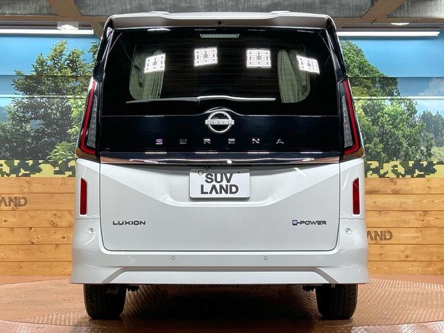 NISSAN SERENA  WG 2023