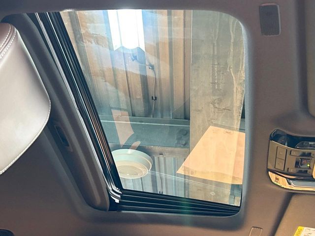 TOYOTA LANDCRUISER 250 2024