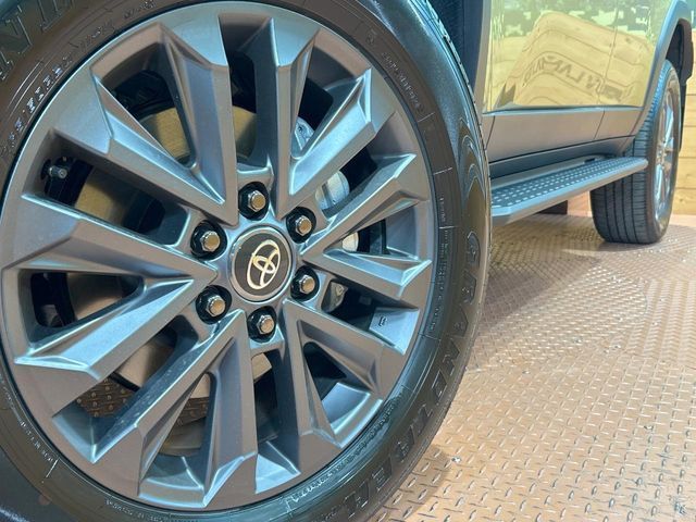 TOYOTA LANDCRUISER 250 2024