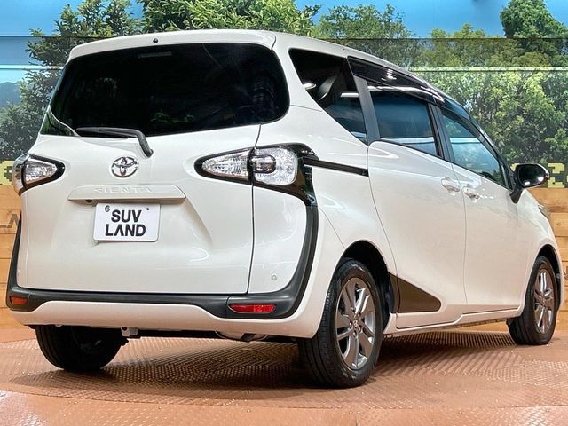 TOYOTA SIENTA 2015