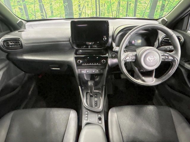 TOYOTA YARIS CROSS HYBRID 2025