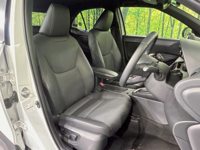 TOYOTA YARIS CROSS HYBRID 2025