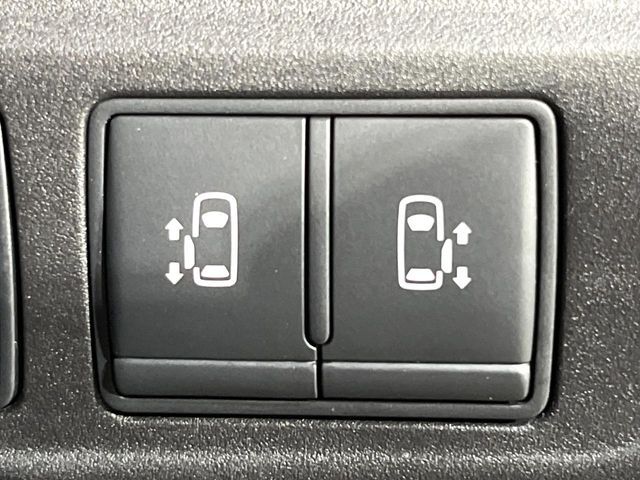 NISSAN SERENA  S-HYBRID 4WD 2016