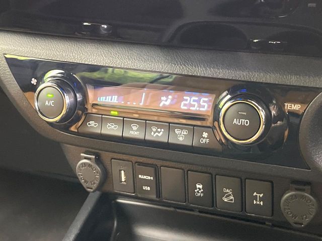 TOYOTA HILUX 4WD 2020