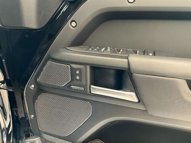 ROVER ROVER DEFENDER 2023