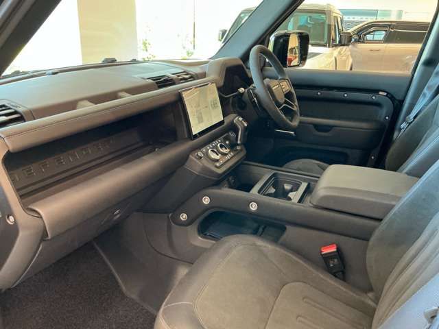 ROVER ROVER DEFENDER 2023