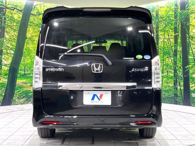 HONDA STEPWAGON SPADA 2013