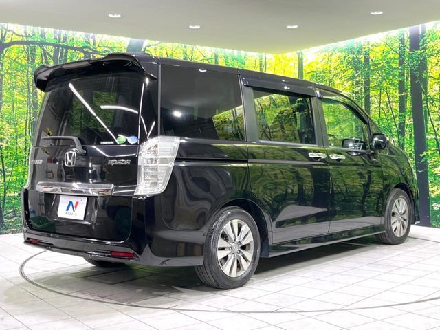 HONDA STEPWAGON SPADA 2013