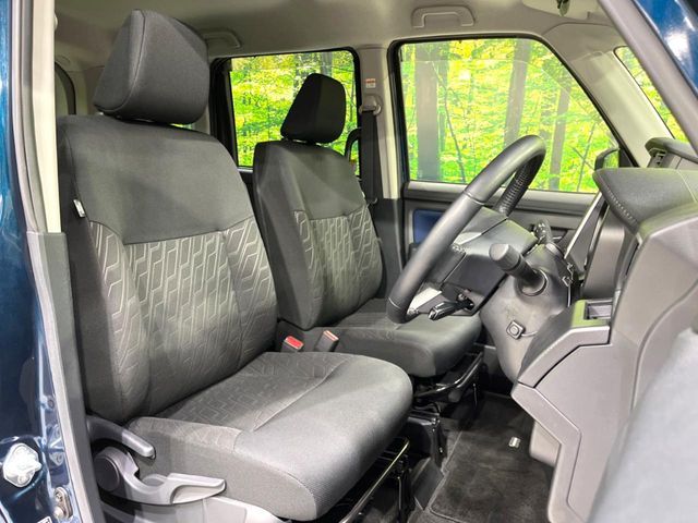 TOYOTA ROOMY 2019