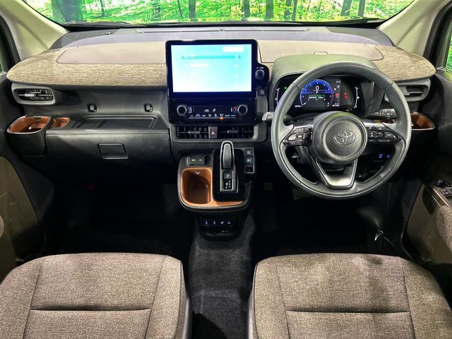 TOYOTA SIENTA HYBRID 2023