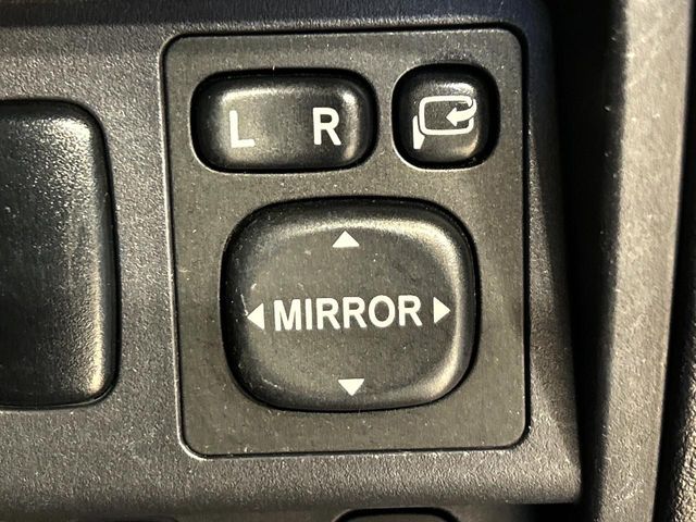 MITSUBISHI PAJERO MINI 2010