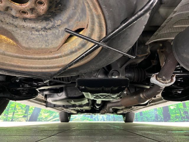 TOYOTA Isis 4WD 2011