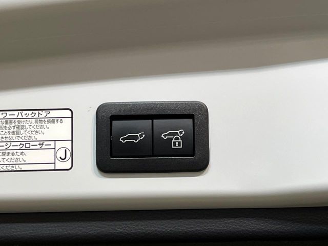 TOYOTA COROLLA CROSS HYBRID 2025