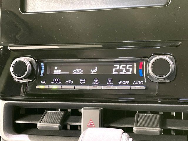 TOYOTA SIENTA HYBRID 2025