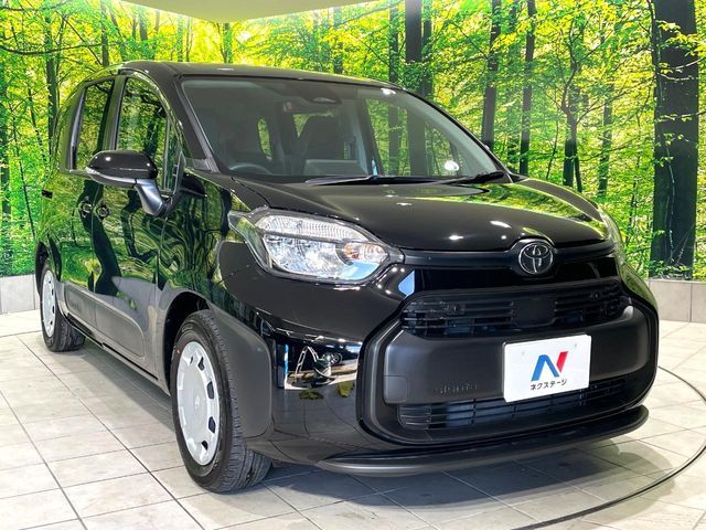 TOYOTA SIENTA HYBRID 2025
