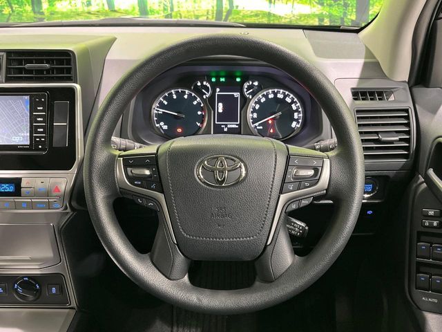 TOYOTA LANDCRUISER PRADO 2022