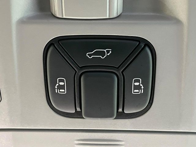 TOYOTA ALPHARD 4WD 2014