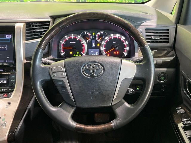 TOYOTA ALPHARD 4WD 2014