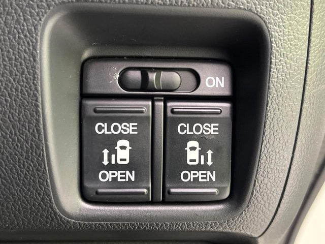 HONDA N BOX CUSTOM 2016