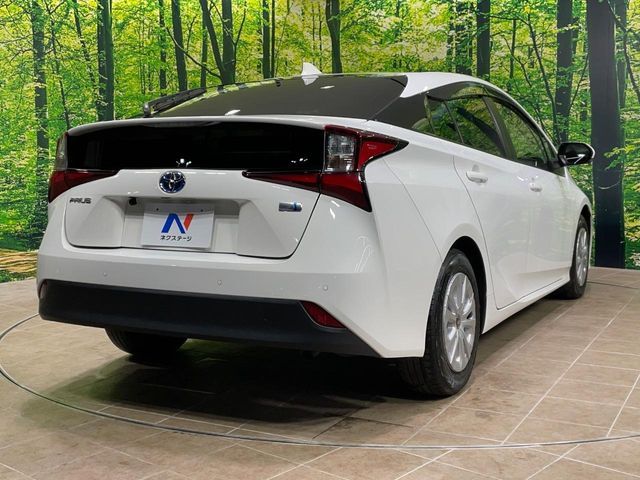 TOYOTA PRIUS 2022