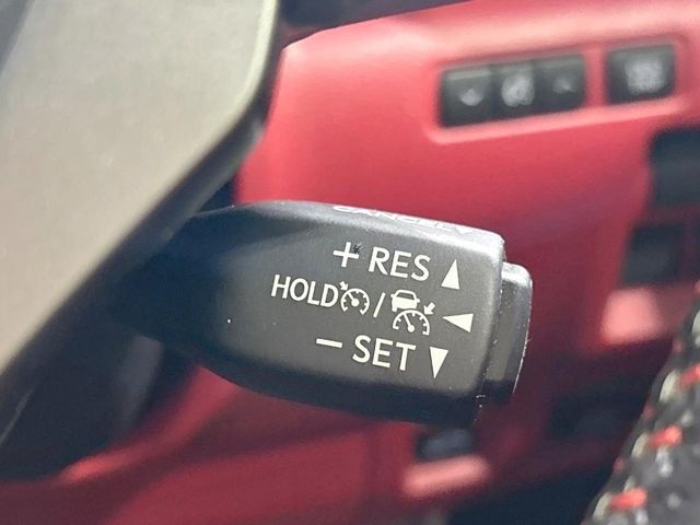 TOYOTA LEXUS IS300 2021