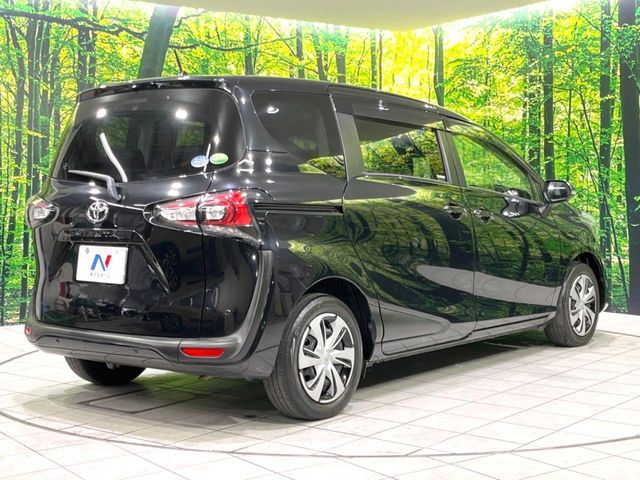 TOYOTA SIENTA 2019