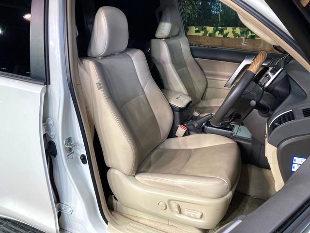 TOYOTA LANDCRUISER PRADO 2023