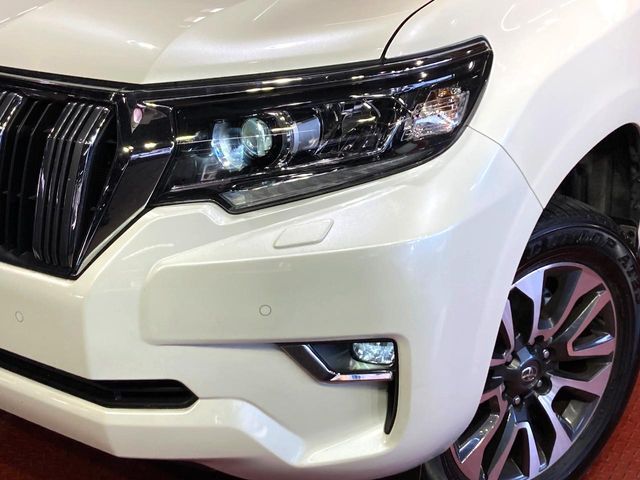 TOYOTA LANDCRUISER PRADO 2023