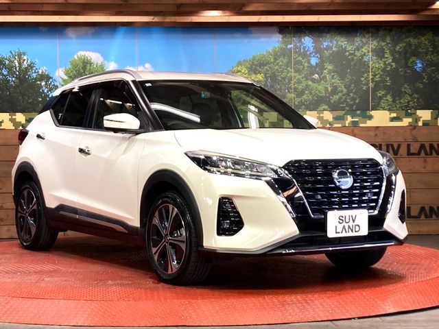 NISSAN KICKS 2020