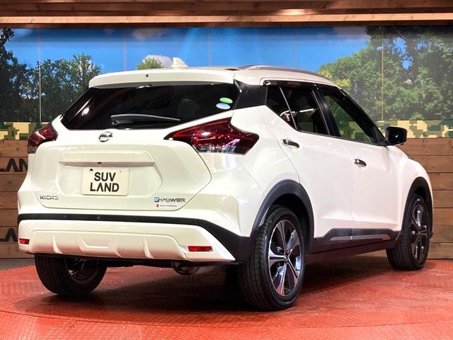 NISSAN KICKS 2020