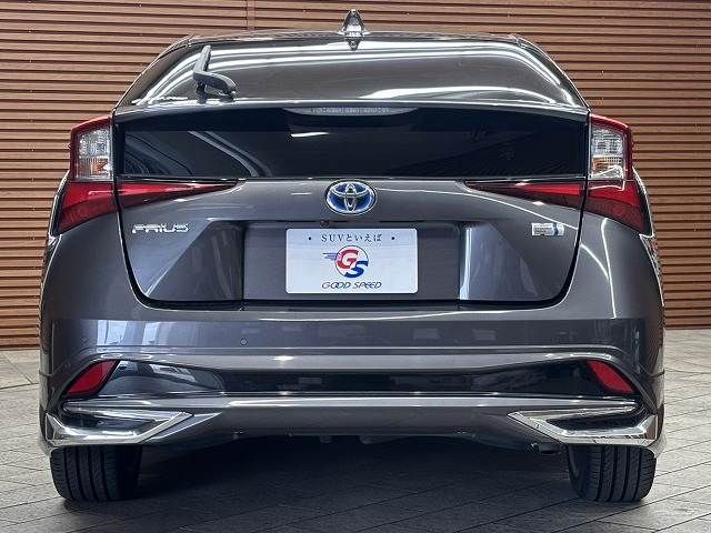 TOYOTA PRIUS 2019