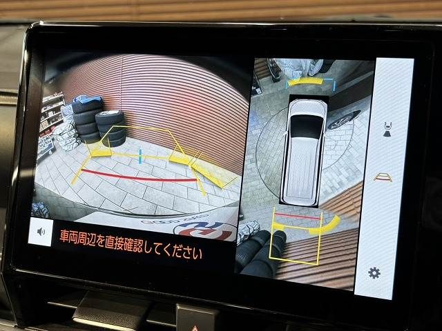 TOYOTA VOXY HYBRID 2022