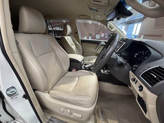 TOYOTA LANDCRUISER PRADO 2018