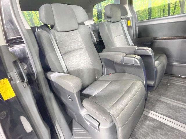 TOYOTA VELLFIRE 4WD 2012