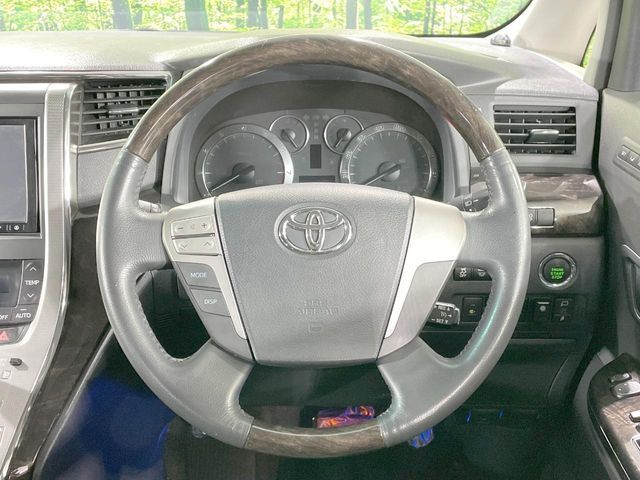 TOYOTA VELLFIRE 4WD 2012