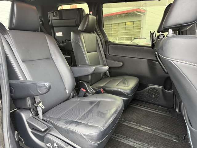 TOYOTA ESQUIRE 4WD 2018