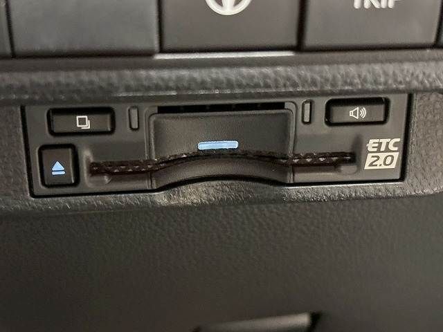 TOYOTA COROLLA TOURING HYBRID 2024