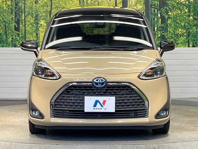 TOYOTA SIENTA HYBRID 2019