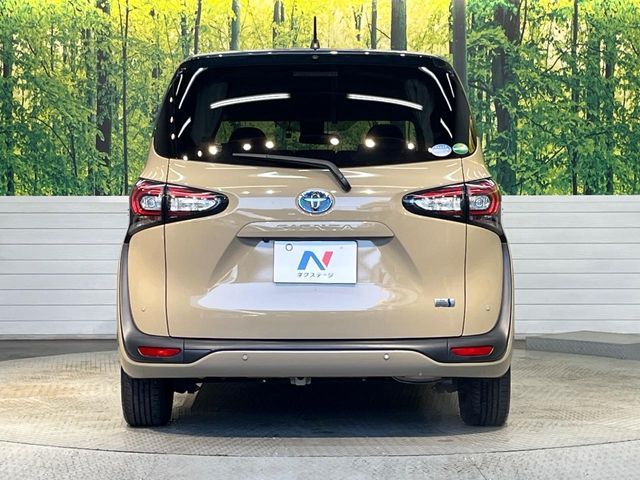 TOYOTA SIENTA HYBRID 2019