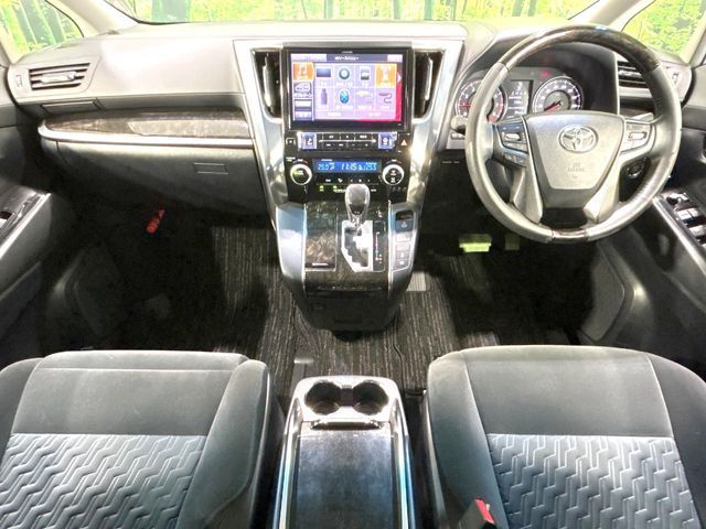 TOYOTA VELLFIRE 2015