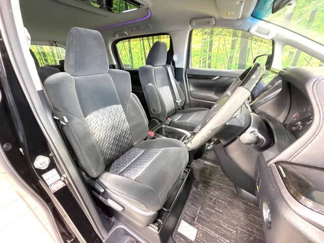 TOYOTA VELLFIRE 2015