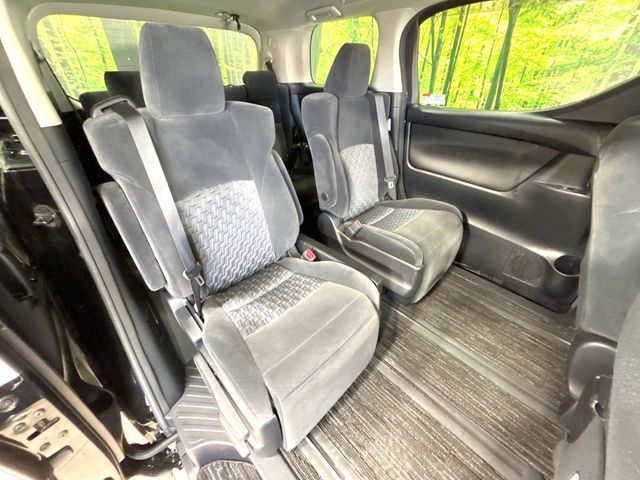 TOYOTA VELLFIRE 2015