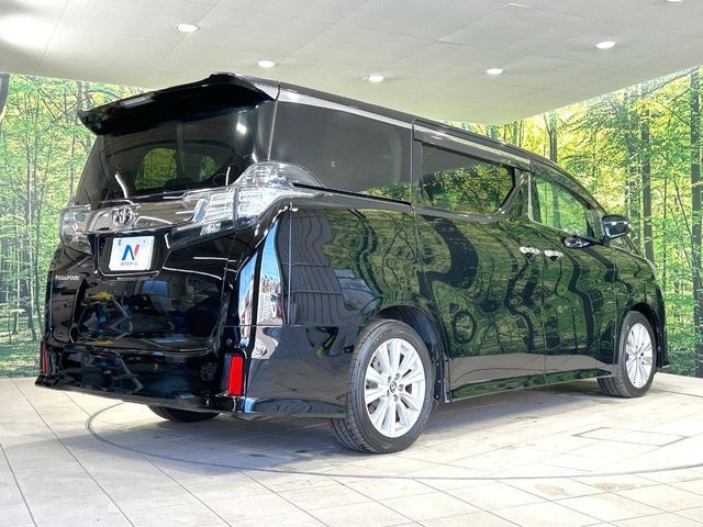 TOYOTA VELLFIRE 2015