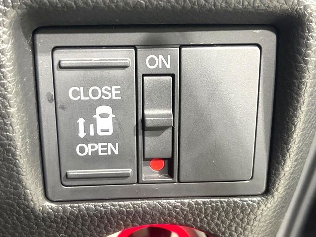 HONDA N BOX CUSTOM 2022