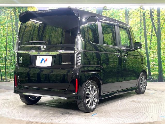 HONDA N BOX CUSTOM 2022