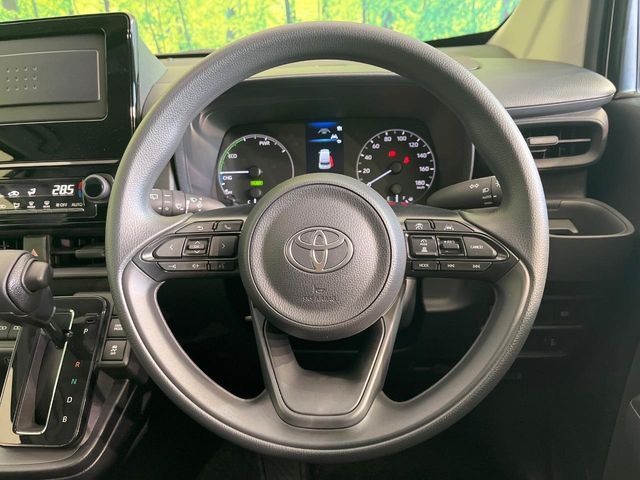TOYOTA SIENTA HYBRID 2025