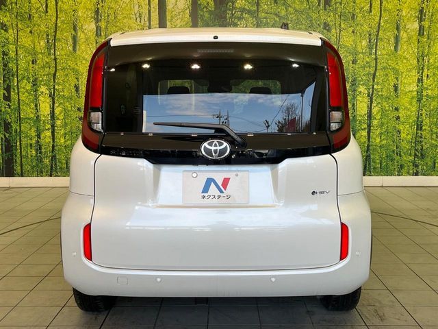 TOYOTA SIENTA HYBRID 2025