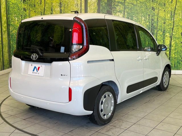 TOYOTA SIENTA HYBRID 2025