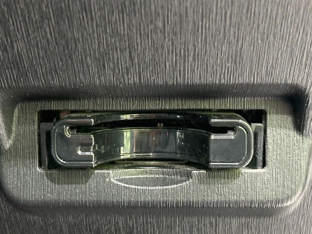 TOYOTA PRIUS Alpha 2015