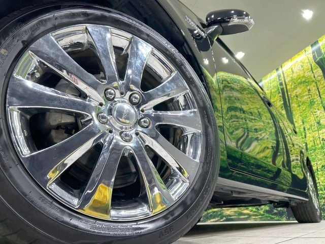 TOYOTA PRIUS Alpha 2015